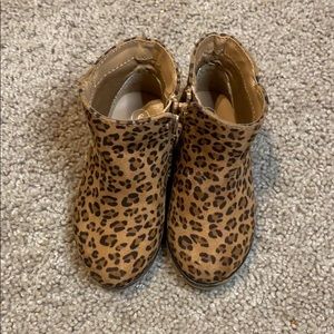 Leopard print Booties